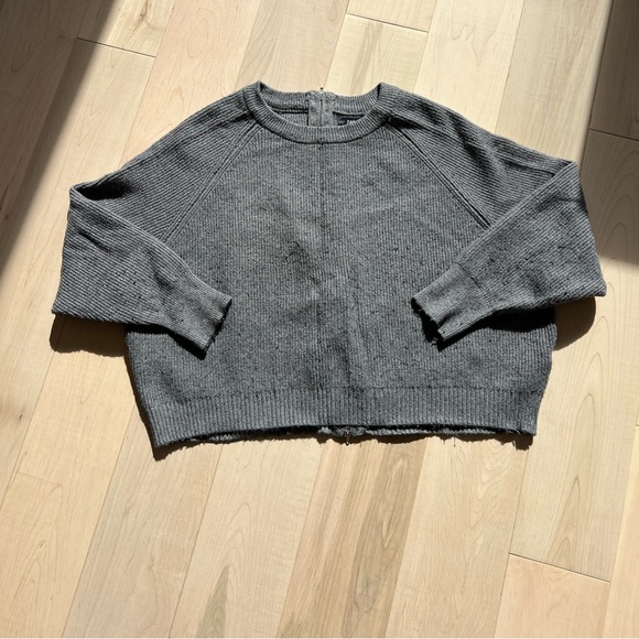 Zara sweater - Picture 1 of 3